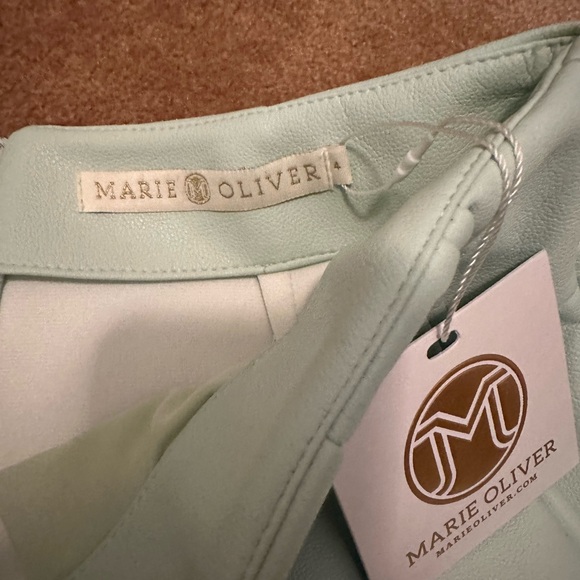 Marie Oliver Fay Short, Seafoam green in Vegan leather Sz 4 NWT - Picture 5 of 9